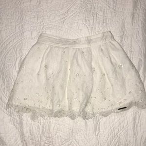 Abercrombie white lace sequin mini skirt